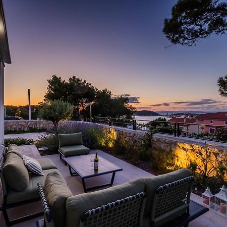 Apartments Olea Малий Лошинь Екстер'єр фото