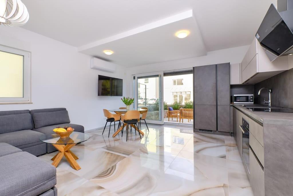 Apartments Olea Малий Лошинь Екстер'єр фото
