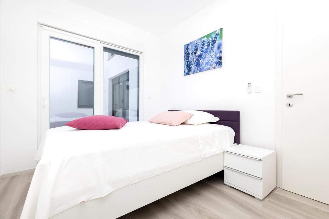 Apartments Olea Малий Лошинь Екстер'єр фото